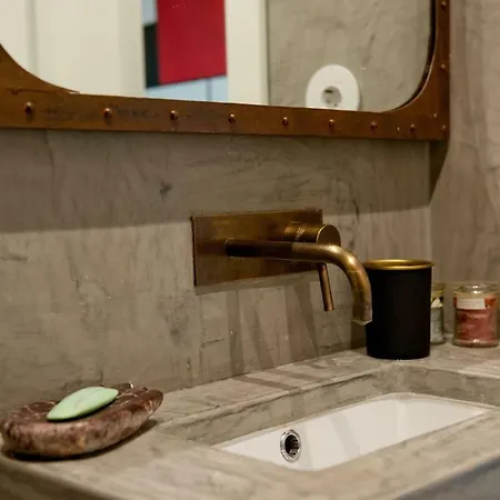 Sunny With Amazing View * Лиссабон